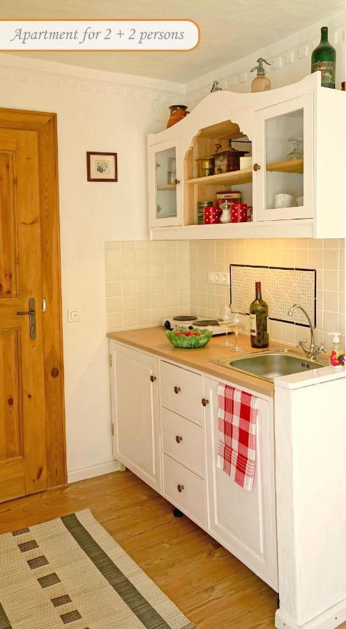 B B Guesthouse Tihany Eksteriør billede